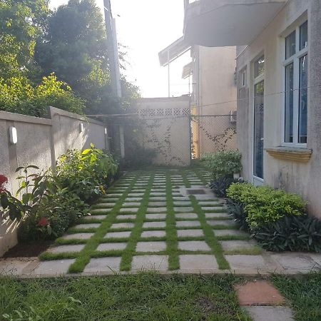 Filles Des Iles Mont-Choisy Exterior foto